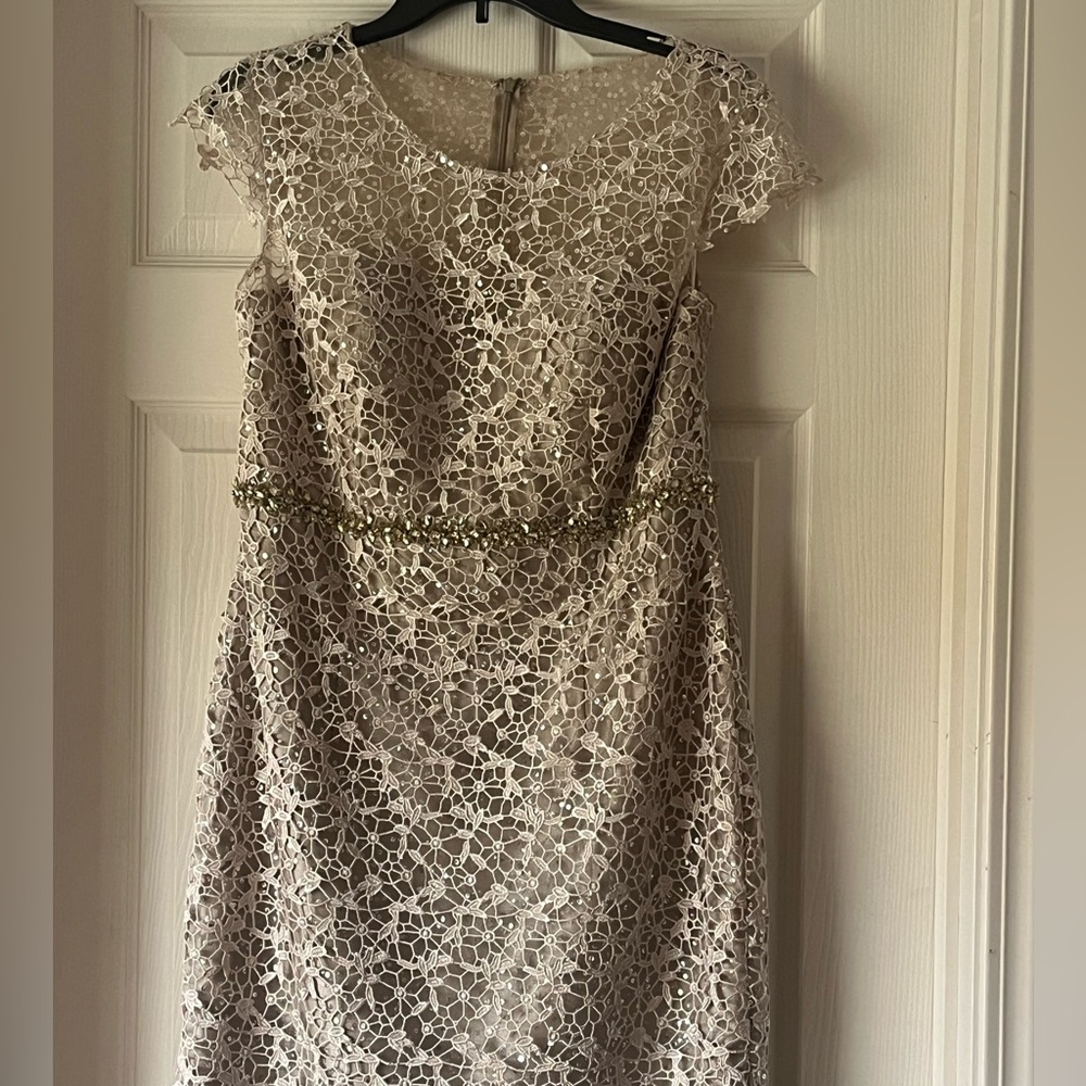 Mother of groom or bride worn once short length zips up back excellent condition